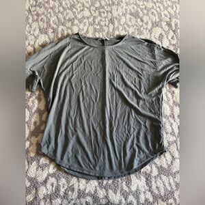 blue basic short sleeve top